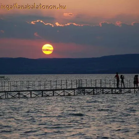 Lägenhet 219 - Gyonyoru, Panoramas Apartmanban Szallas Balatonoszod